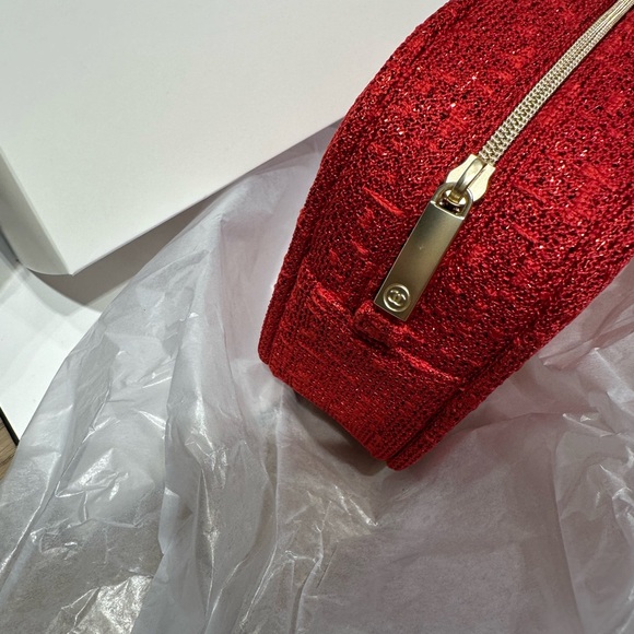 CHANEL NWT tweed cosmetic bag. - Picture 9 of 9